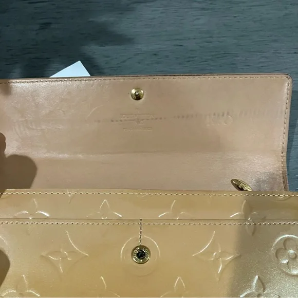 Louis Vuitton Tan Wallet - Picture 10 of 11